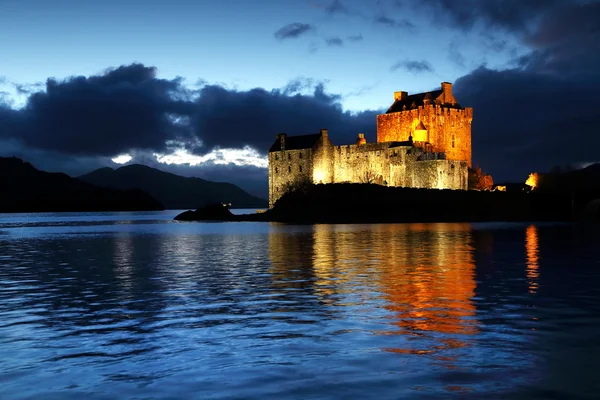 Castillo al atardecer — Foto de Stock