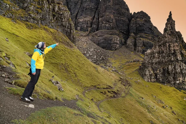 Trekking em Old Man of Storr — Fotografia de Stock