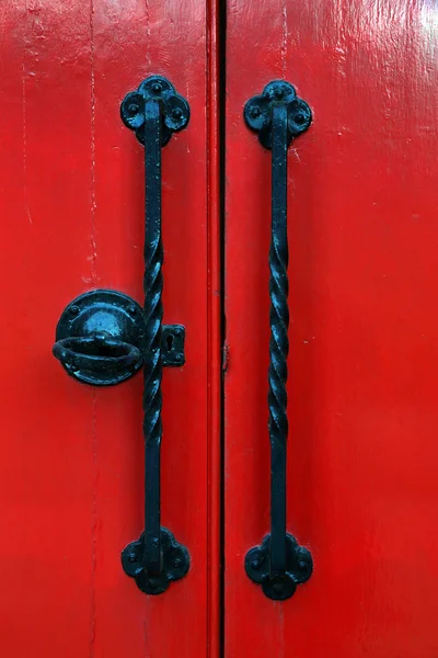 Παλιά παραδοσιακή πόρτα στο Εδιμβούργο — Φωτογραφία Αρχείου