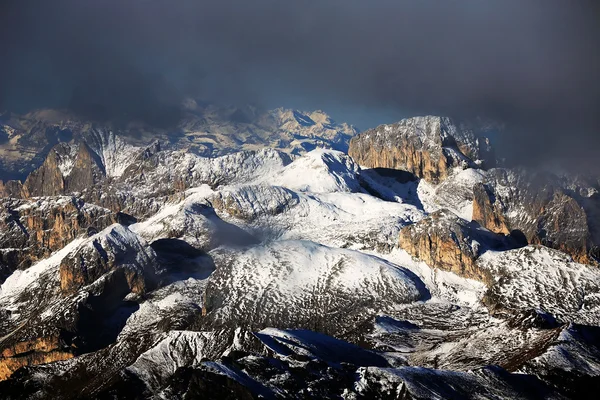 Paysage alpin hivernal — Photo