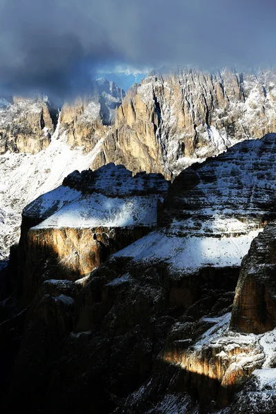 Paesaggio alpino invernale — Foto Stock