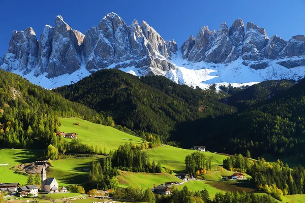 Alpine landscape — Stock Photo, Image