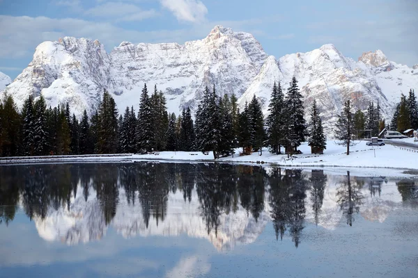 Misurina Lake — Stock Photo, Image