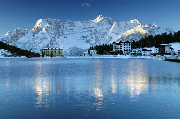 Lago Misurina — Foto de Stock