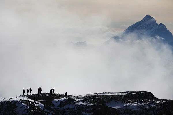 Зимний альпийский пейзаж — стоковое фото