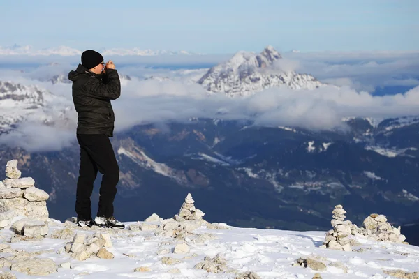 Vintern vandring i Dolomiterna — Stockfoto