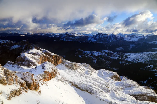Invierno paisaje alpino —  Fotos de Stock