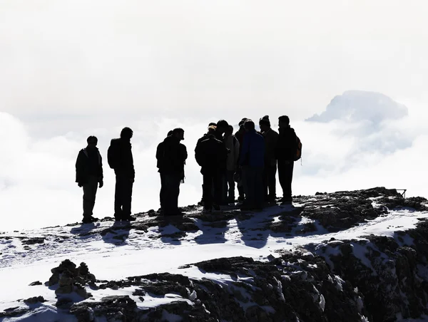 Trekking invernale in montagna — Foto Stock