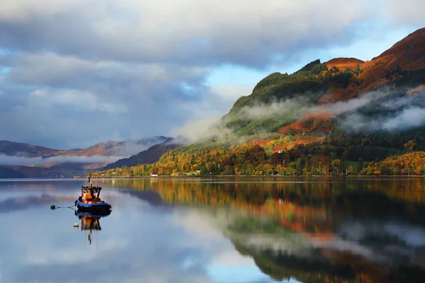 Couleurs d'automne dans les Highlands — Photo