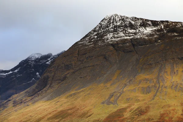 Autumn colours in Cuilin Mountains — Stock Photo, Image