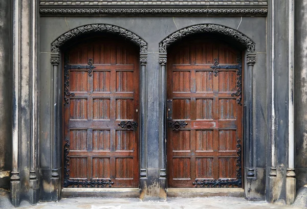 Historische architectonische details in de oude stad — Stockfoto