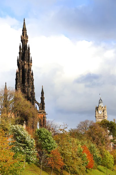 El monumento a Walter Scott — Foto de Stock