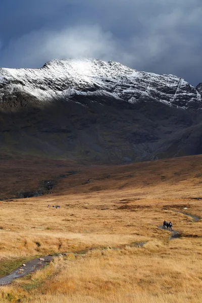 Autumn colours in Cuilin Mountains — Stock Photo, Image