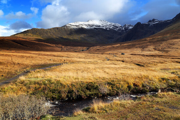 Autumn colours in Cuilin Mountains