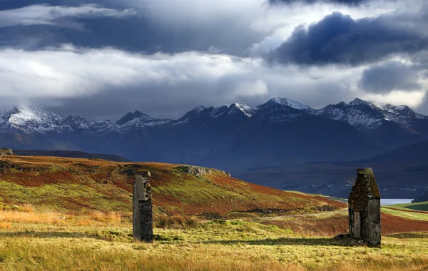 Höstfärger i cuilin berg — Stockfoto