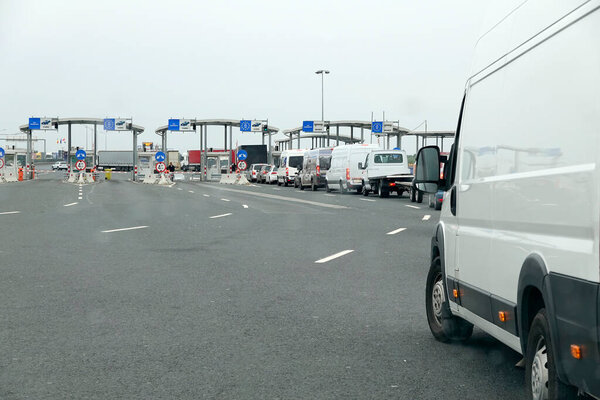 Cars waiting at teh Nadlac frontier, Romania, Europe