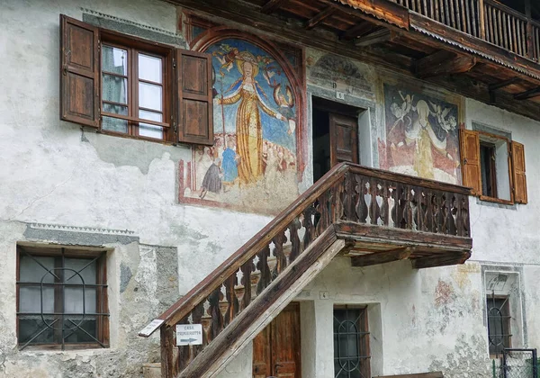 Architekturdetail Fiera Primiero Pale San Martino Trentino Südtirol Italien Europa — Stockfoto