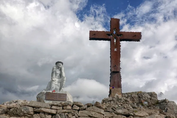 Dolomitlerdeki Cristo Pensante Heykeli San Martino Castrozza Dolomitler Talya Avrupa — Stok fotoğraf