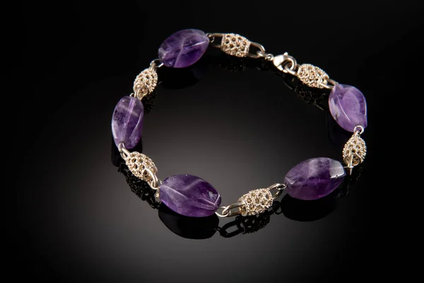 Mycket Peri Purple Lilac Violet Lyxigt Handgjort Halsband Små Glaspärlor — Stockfoto