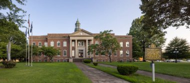 Paducah, Kentucky, ABD - 24 Ağustos 2021 McCracken İlçe Adliyesi.