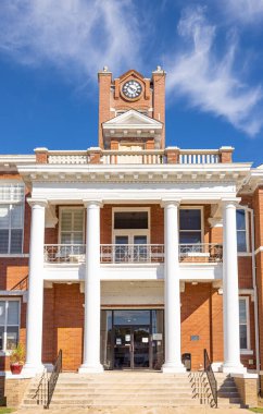 Des Arc, Arkansas, ABD - 18 Ekim 2021: Tarihi Prairie İlçe Mahkemesi