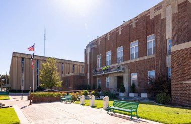 Jonesboro, Arkansas, ABD - 18 Ekim 2021: Tarihi Craighead İlçe Adliyesi Restorasyon Altında