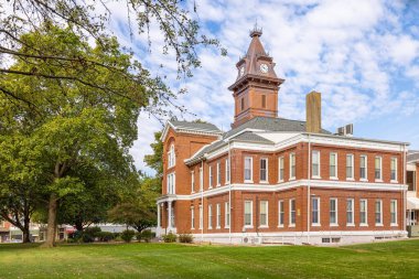 Albion, Illinois, ABD - 1 Ekim 2021: Tarihi Edwards County Adliyesi