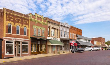 Albion, Illinois, ABD - 1 Ekim 2021: 5. Cadde 'deki Eski İş Bölgesi
