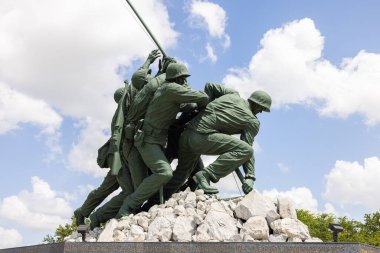 Harlingen, Teksas, ABD - 24 Haziran 2021: Deniz Akademisi Iwo Jima Savaş Anıtı