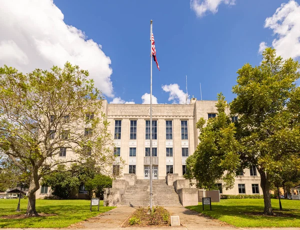 Angleton, Teksas, ABD - 20 Eylül 2021: Brazoria İlçe Mahkemesi
