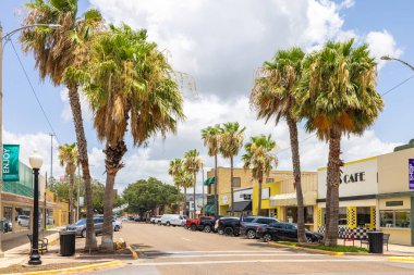 Harlingen, Teksas, ABD - 24 Haziran 2021: Jackson Bulvarı 'ndaki eski iş bölgesi