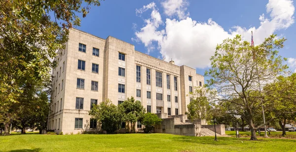Angleton, Teksas, ABD - 20 Eylül 2021: Brazoria İlçe Mahkemesi