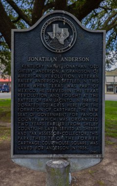 Carthage, Teksas, ABD - 28 Haziran 2021: Teksas Devrimi gazisi Jonathan Anderson 'ın Panola İlçe Mahkemesi' ndeki tarihi