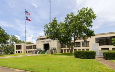 Carthage, Texas, ABD - 28 Haziran 2021: The Panola County Adliyesi