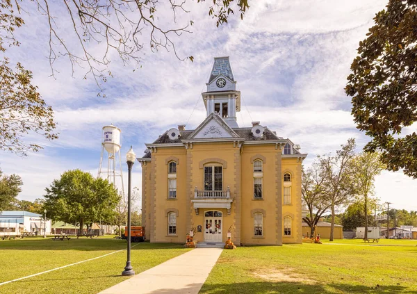 Newton, Teksas, ABD - 17 Ekim 2021: Newton County Adliyesi