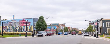 Marshall, Michigan, ABD - 21 Ekim 2021: Michigan Bulvarı 'ndaki iş bölgesi