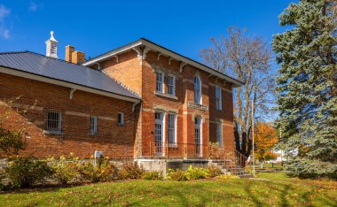 Cheboygan, Michigan, ABD - 23 Ekim 2021: Tarihi Cheboygan İlçe Hapishanesi