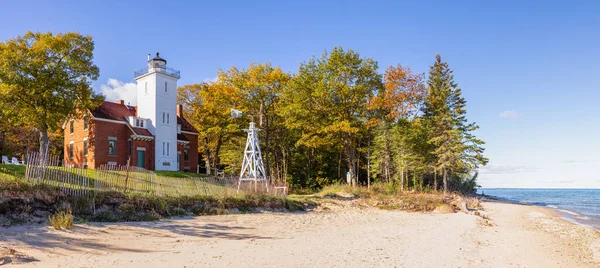 Rogers City Michigan Abd Ekim 2021 Mil Noktası Deniz Feneri — Stok fotoğraf