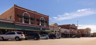 Conroe, Teksas, ABD - 17 Ekim 2021: Ana Cadde 'deki eski iş bölgesi