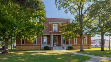 Newton, Illinois, ABD - 28 Eylül 2021: Tarihi Jasper İlçe Mahkemesi