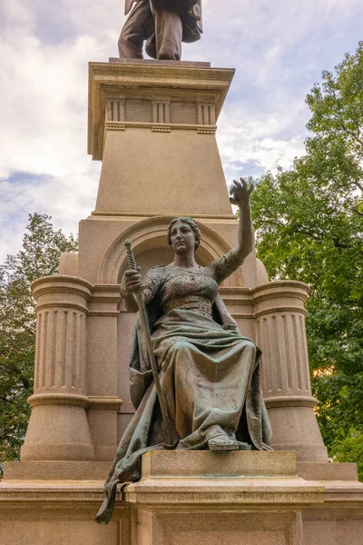 Indianapolis Indiana Usa October 2021 Thomas Hendricks Monument Richard Henry — Fotografia de Stock