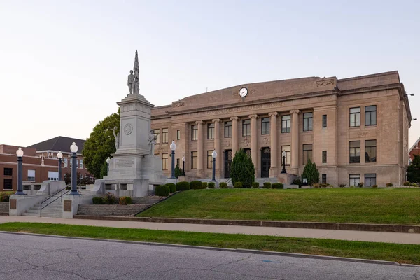 Washington Indiana Usa September 2021 Daviess County Courthouse Civil War — 图库照片