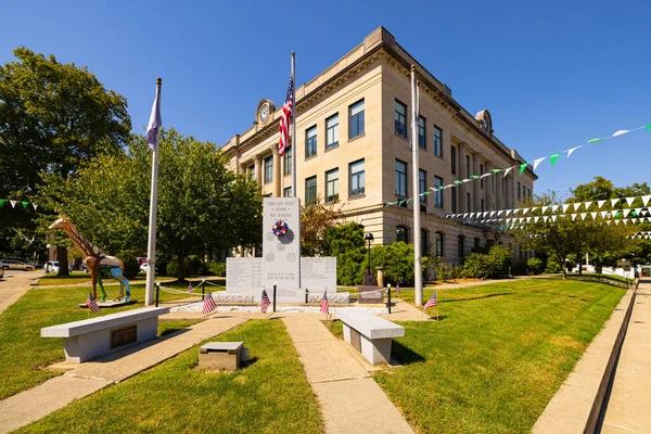 Newport Indiana Usa September 2021 Vermillion County Courthouse War Memorial — Fotografia de Stock