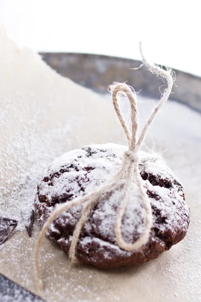 Fresh powdered chocolate cookies — Stock Photo, Image