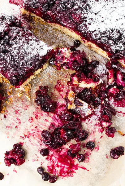 Fresh currant blueberry Pie with Oatmeal Crust — Stock Photo, Image