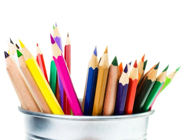 Muchos lápices de arco iris de diferentes colores. Material escolar —  Fotos de Stock