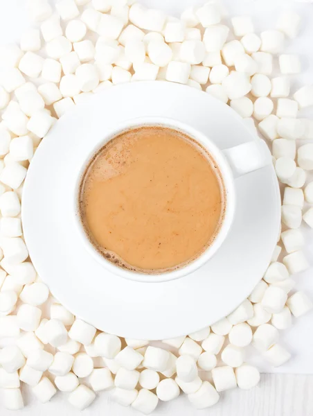 Marshmallows background with cup of cocoa. — Stock Photo, Image