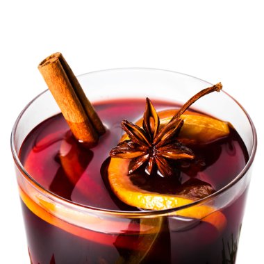 kırmızı şarap ile portakal dilim