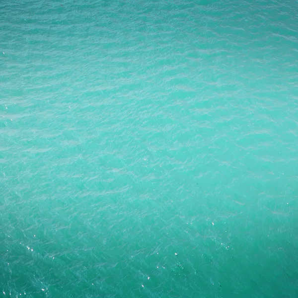 Блакитна морська вода — стокове фото