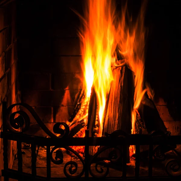 Home Fire burning — Stock Photo, Image